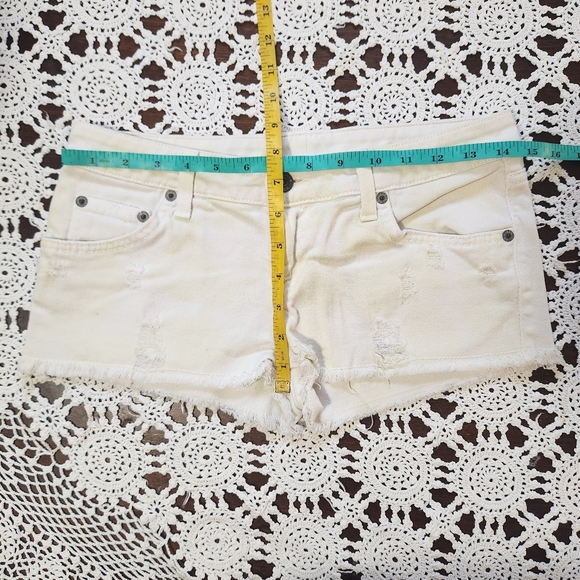 Carmar Shorts White with Yellow spots/ rips 25 - Picture 3 of 7